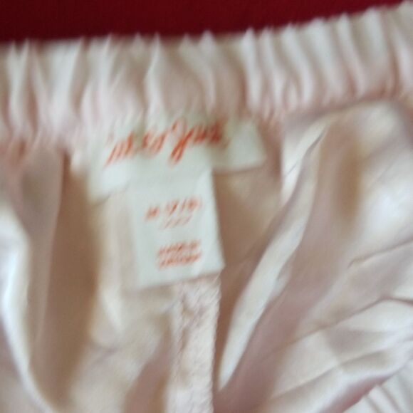 Cat and Jack Pink Mesh 3 Tier Skirt - Picture 4 of 6